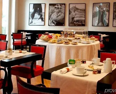 Siri Hotell 4*