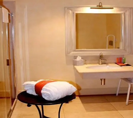 Siri Hotell