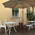 Siri Hotel