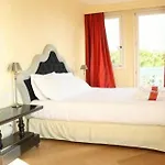 Siri Hotel